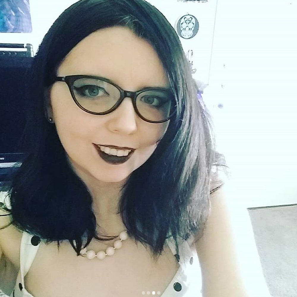 Meet your Posher, Makayla